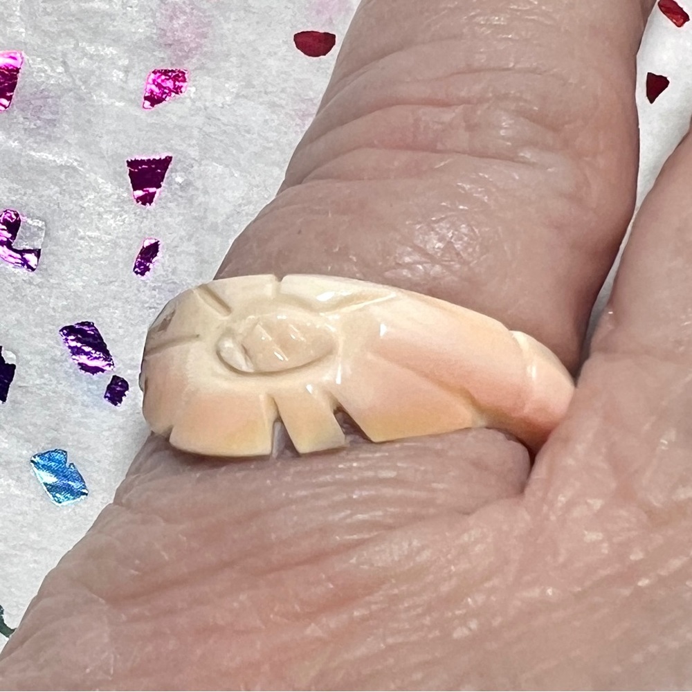 Vintage Natural Shell Ring